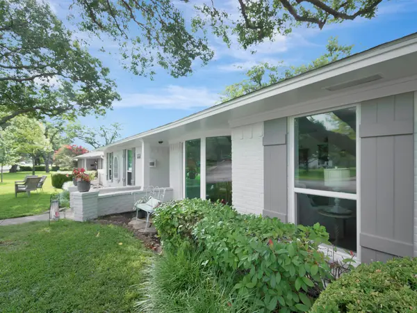 Exterior painting project by Alliance Painting in Dallas–Fort Worth