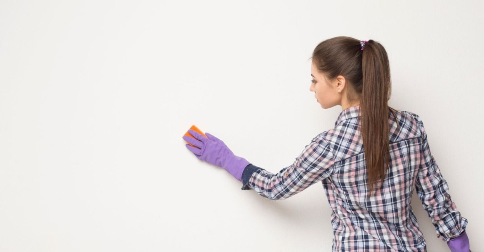 How to Remove Stains from Your Walls
